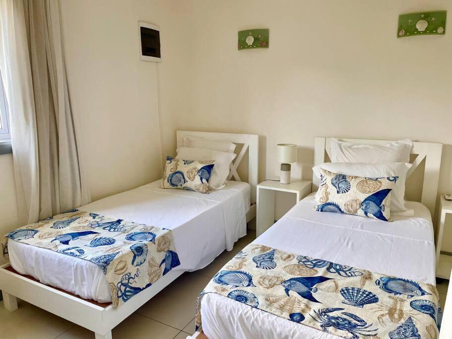 Hibiscus Penthouse Vue Mer 2 Chambres Trou aux Biches Exterior foto