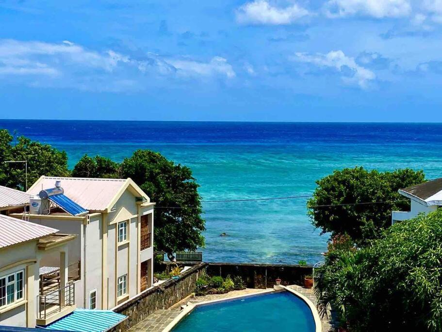 Hibiscus Penthouse Vue Mer 2 Chambres Trou aux Biches Exterior foto