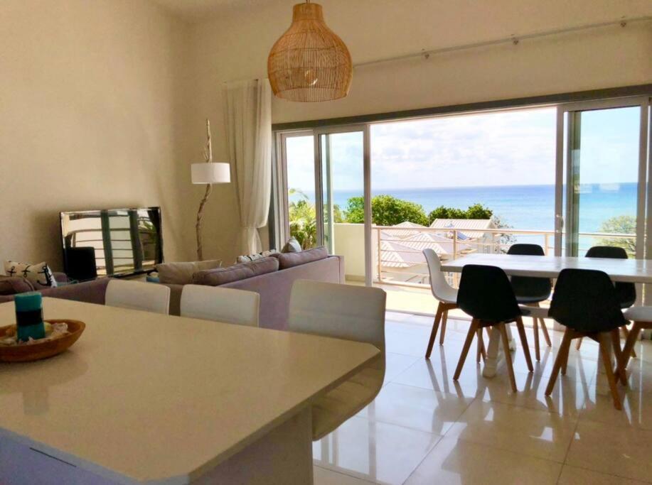 Hibiscus Penthouse Vue Mer 2 Chambres Trou aux Biches Exterior foto