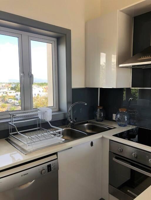 Hibiscus Penthouse Vue Mer 2 Chambres Trou aux Biches Exterior foto